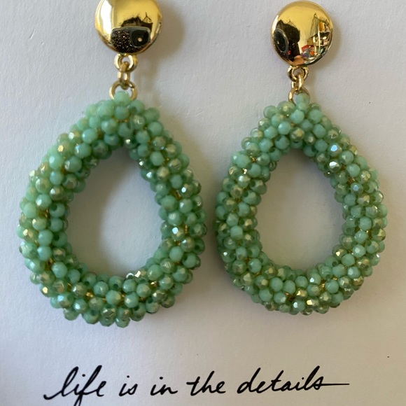 ✨LOFT green shimmery beaded teardrop earrings✨ - Picture 5 of 7